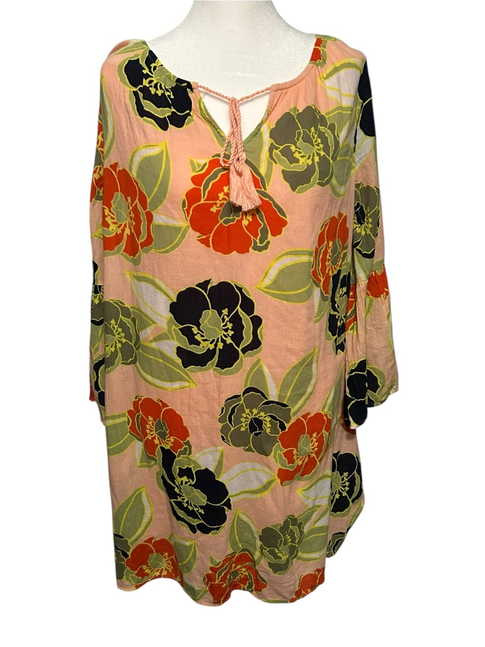 Crown & Ivy NWT Peach Floral V-Neck Dress